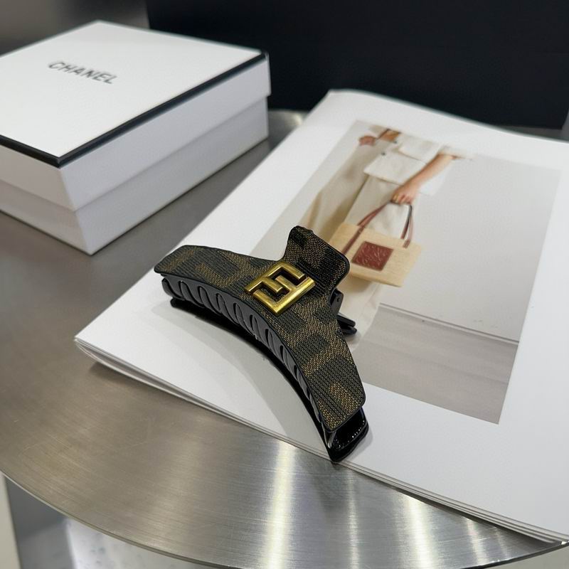 Fendi Hair Grab  Clip  0517