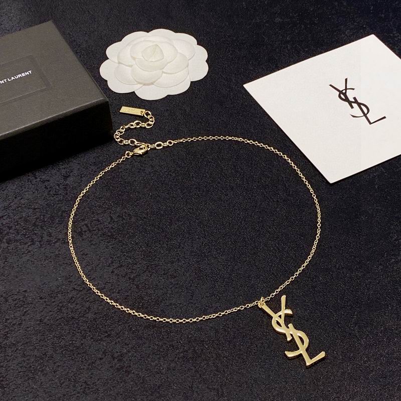 YSL  necklace 9lyr3
