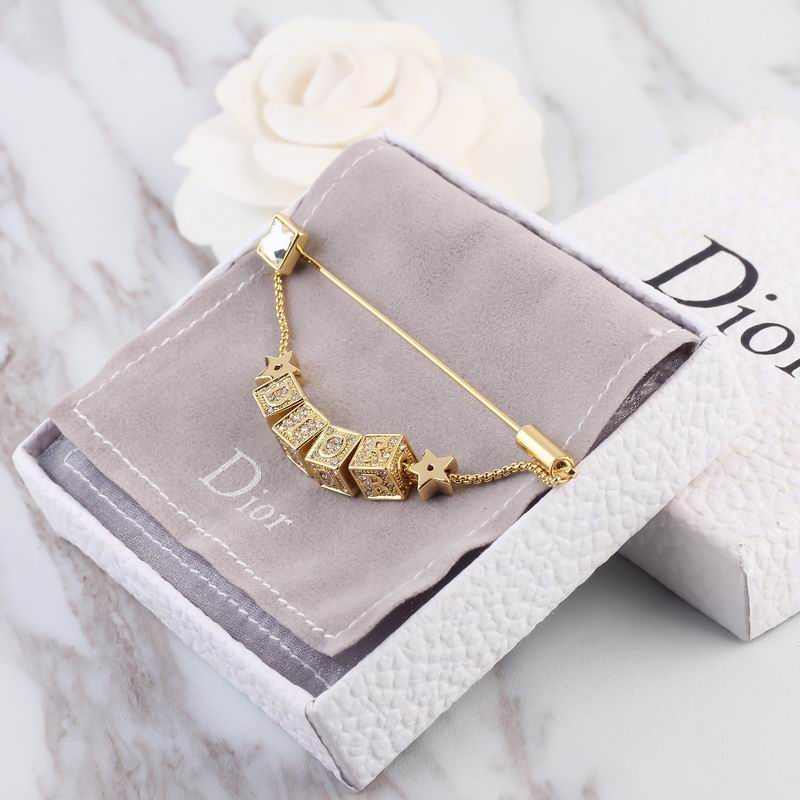 Dior Brooch 04lyr25