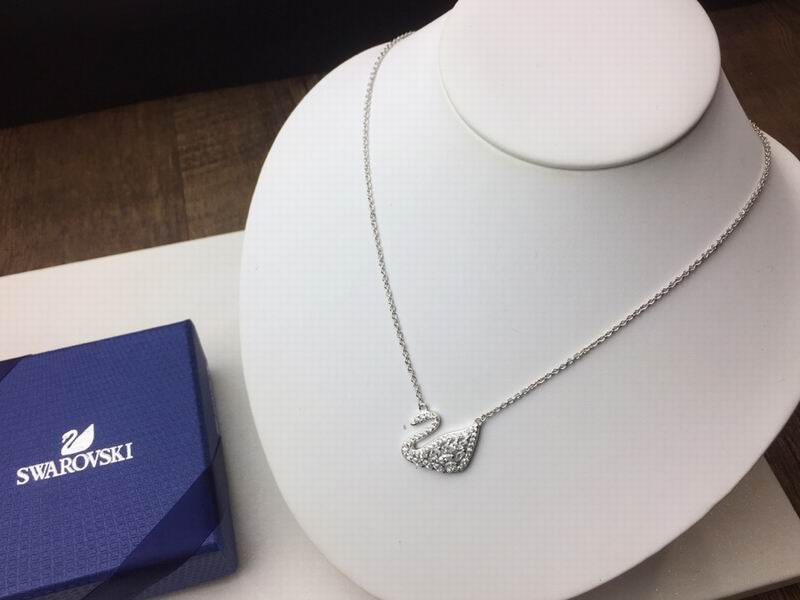 Swarovski Necklace 05lyx243