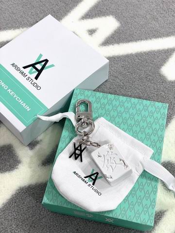 LV keyring 麻将雕塑