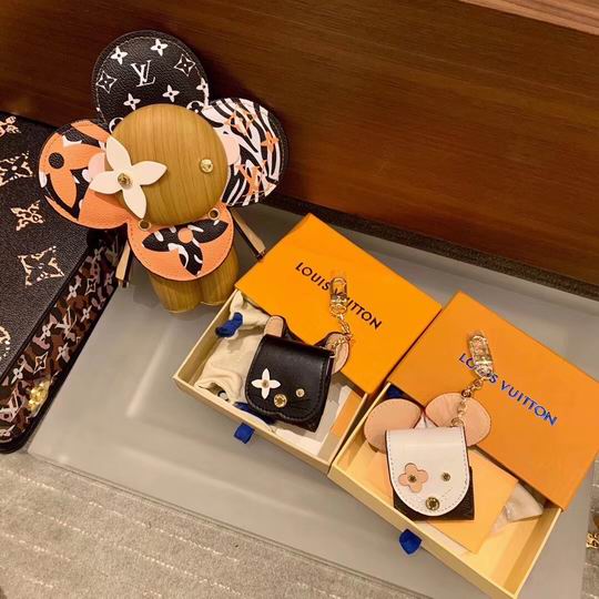 LV keyring 04lyh113