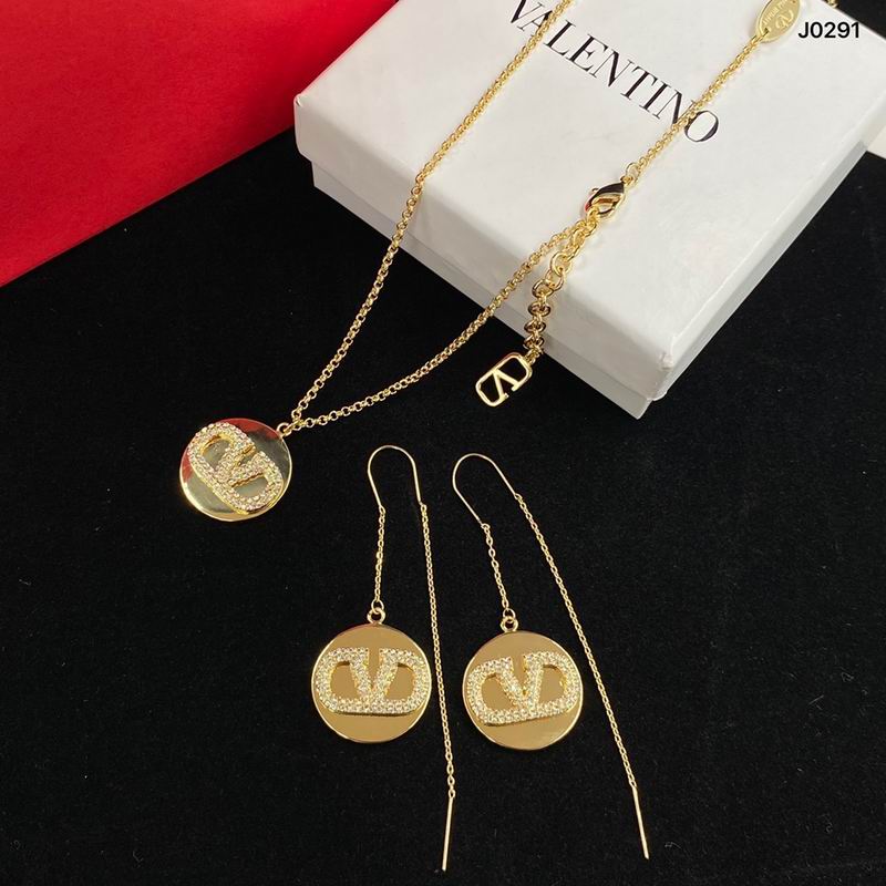 Valentino 套装 0528