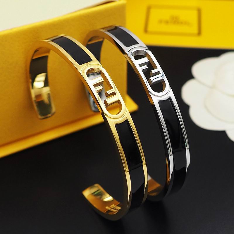 Fendi 手镯手链 0624