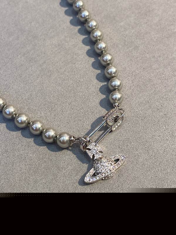 Vivienne Westwood necklace 03lyh212