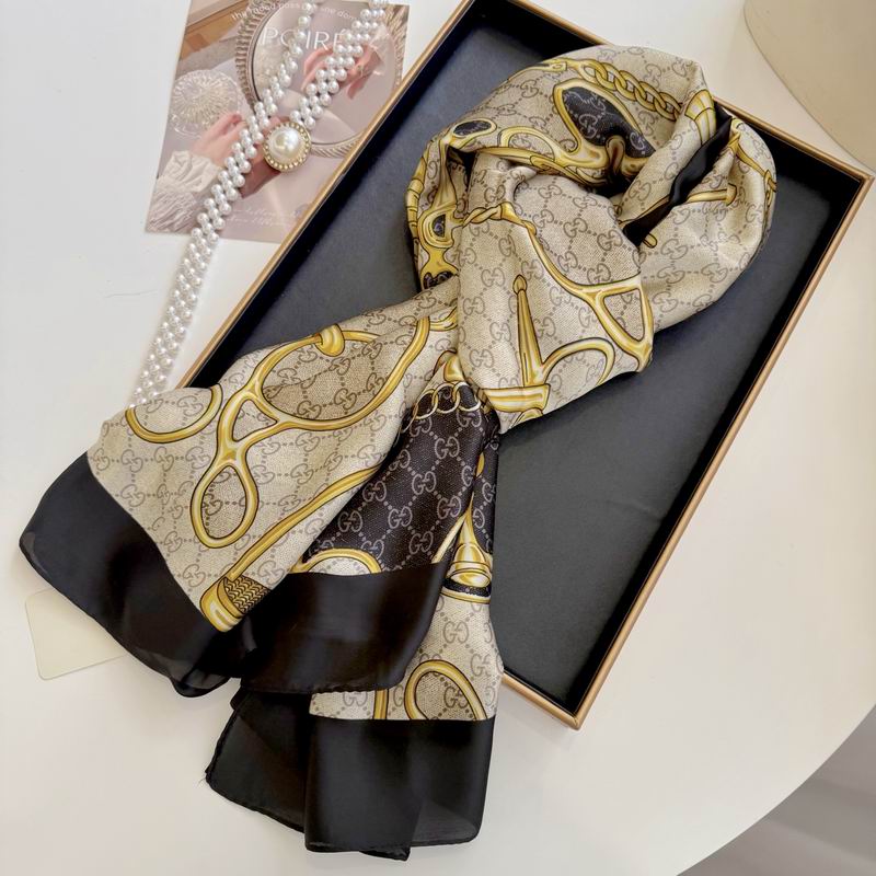 Gucci silk Scarf