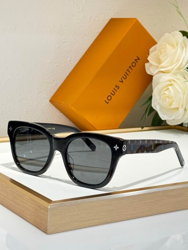 LV Glasses 08smh69