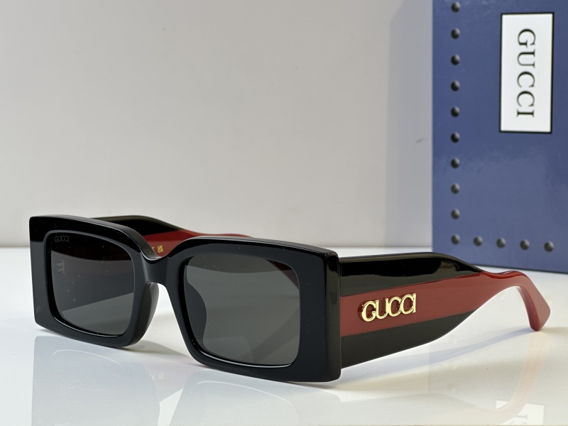 Gucci Glasses 08smh05