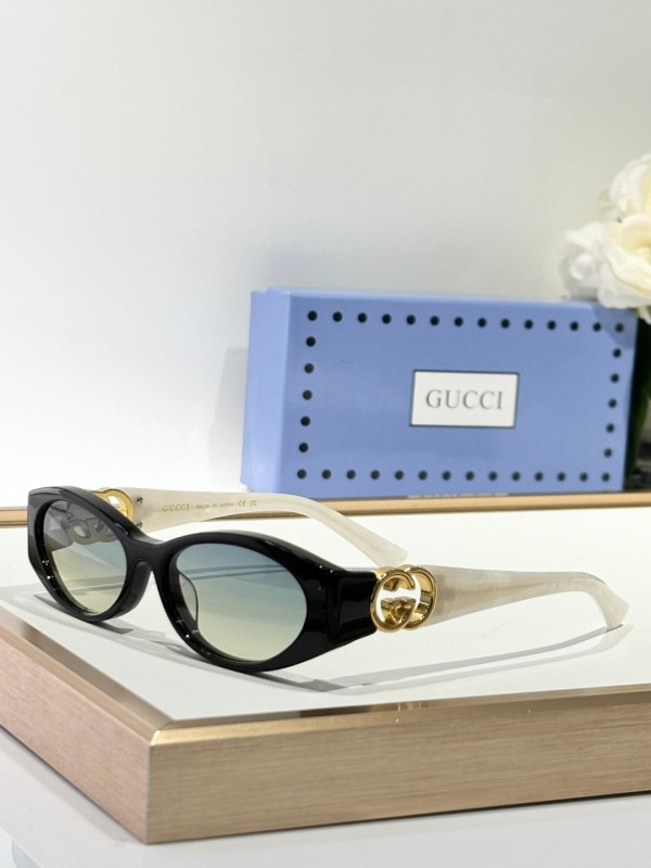 Gucci Glasses 08smh27
