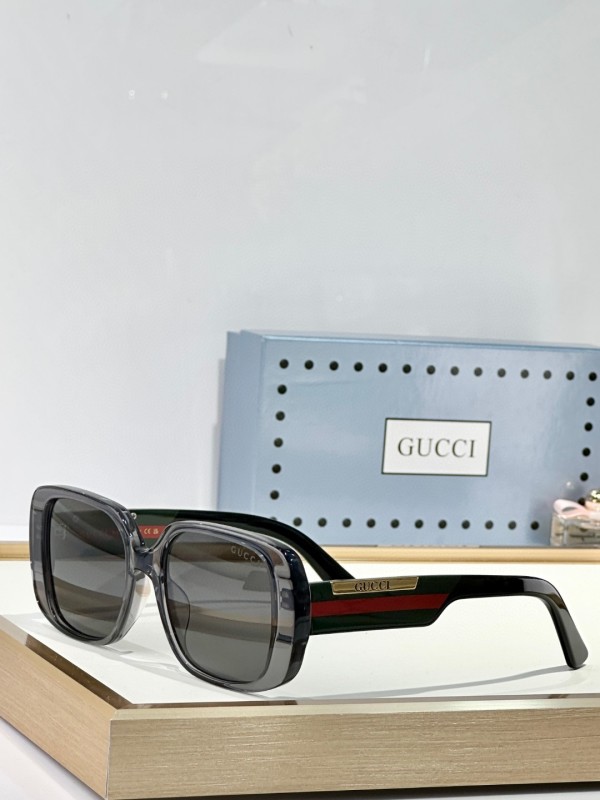Gucci Glasses 08smh96