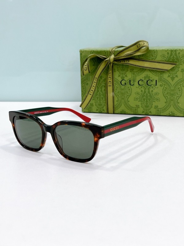 Gucci Glasses 08smh151