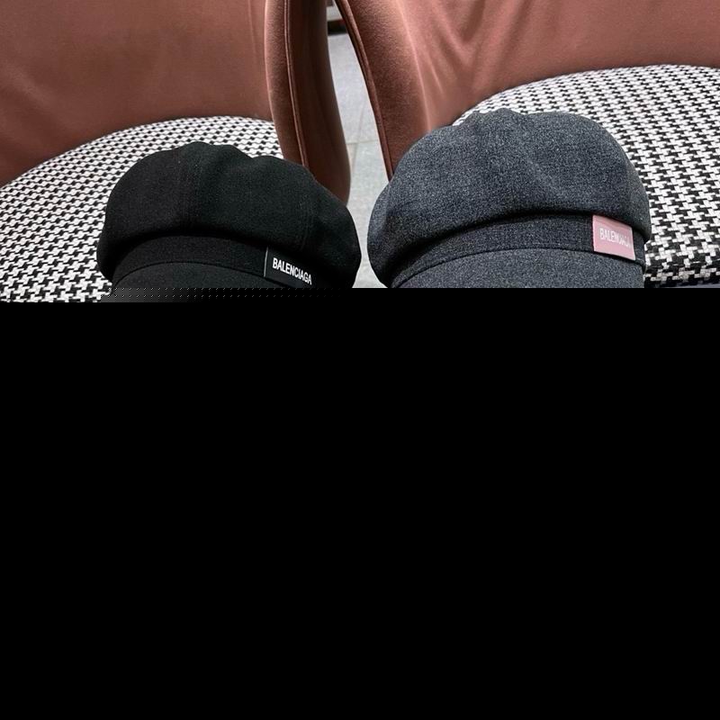 26 Balenciaga Cap 0412