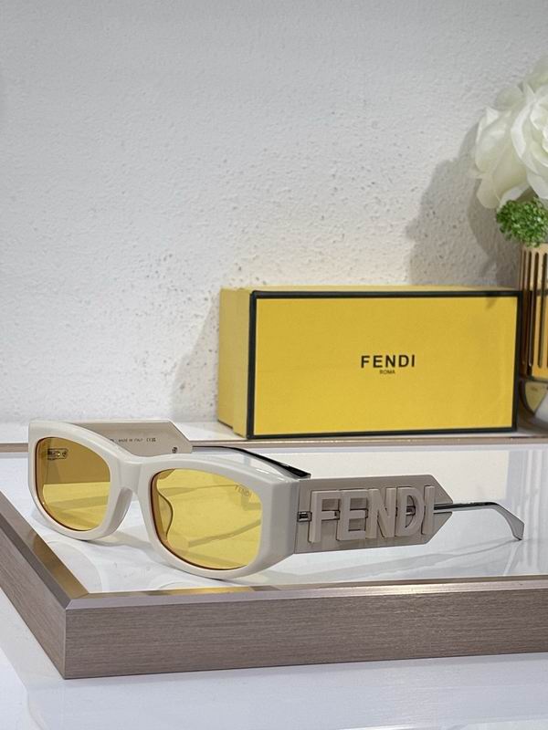 Fendi Glasses smr70