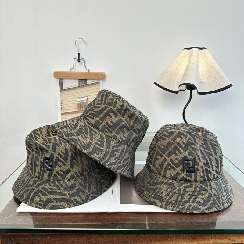 26 Fendi Hat 0829