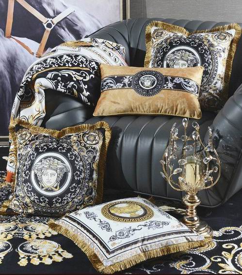 Versace Cushion 45X45cm 06