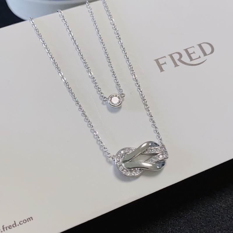 Fred Necklace lyr01