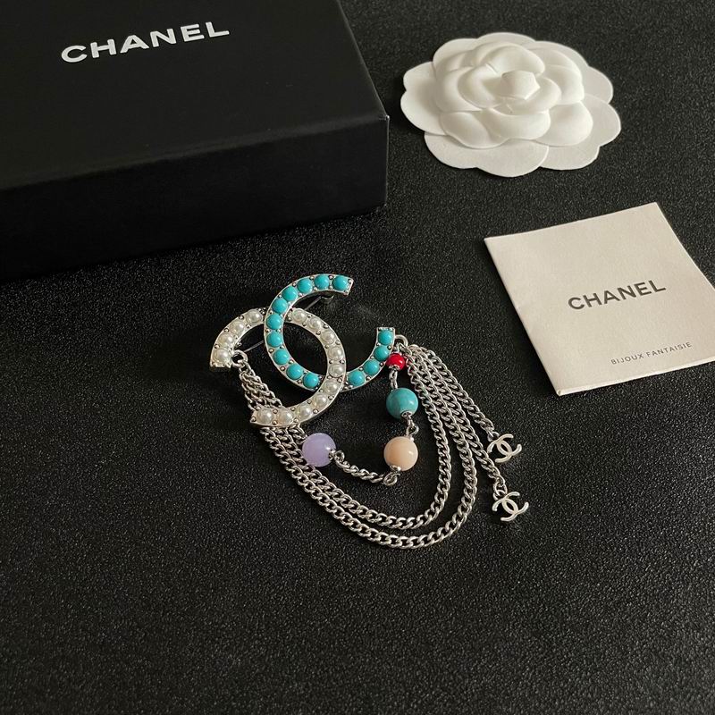 Chanel Brooch 02yxs31