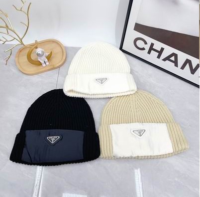 26 Prada Hat 0818