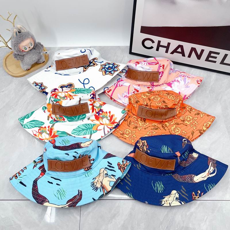 26 Loewe Hat 0818