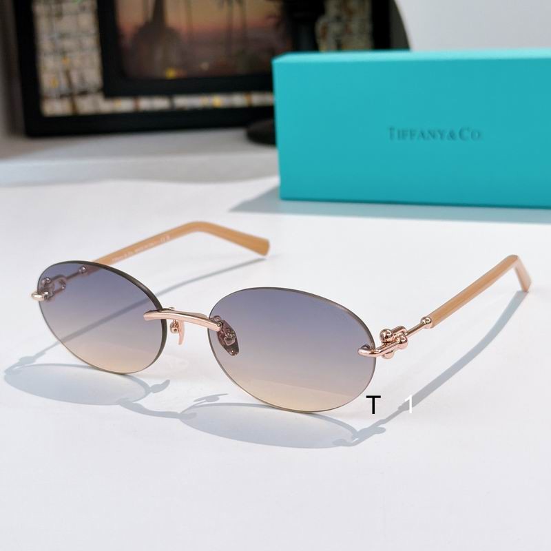 TIFFANY GO F3104D 58 18-140 a