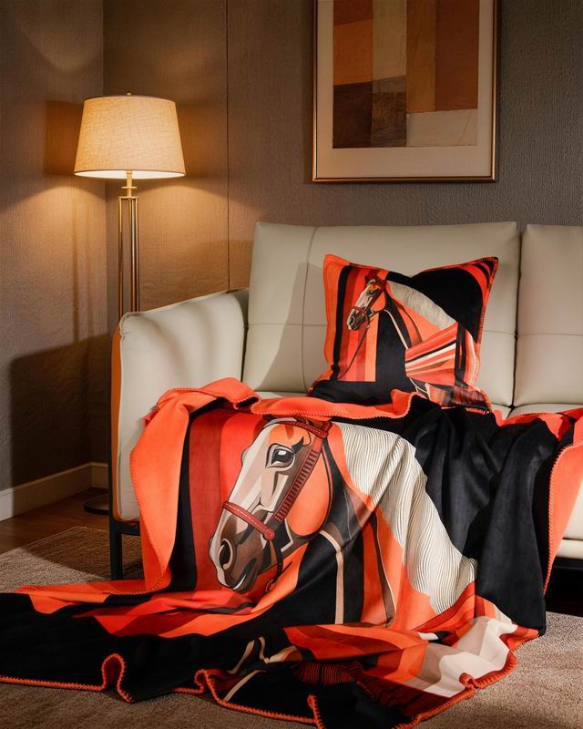 Cushion & Blanket 0806