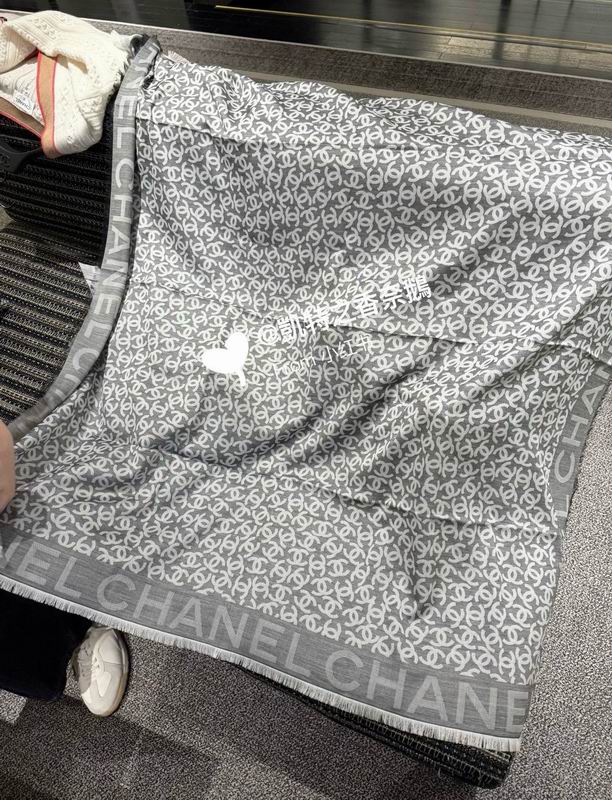 Chanel  scarf 140X140cm E070731
