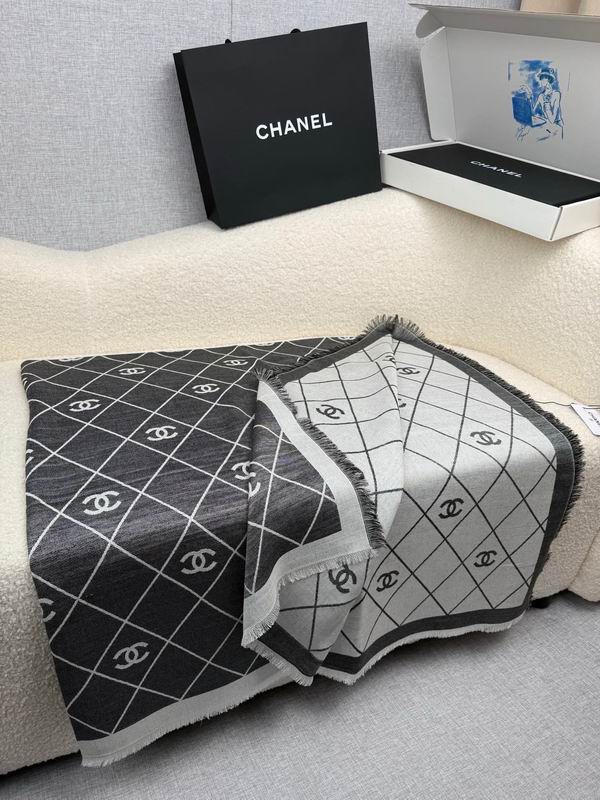 Chanel  scarf 140X140cm E070732