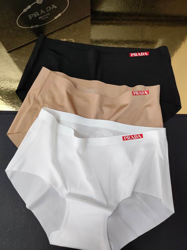 Prada woman boxer 0723