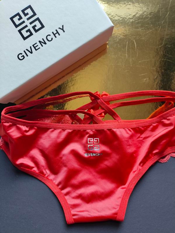 Givenchy woman boxer 0723