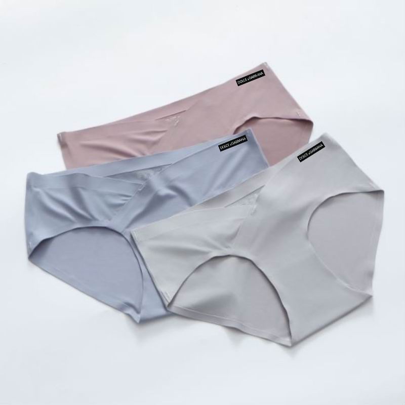 DG woman boxer 0723