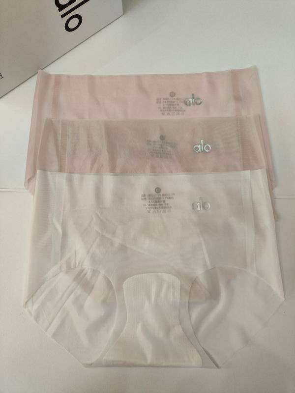 Alo woman boxer 0723