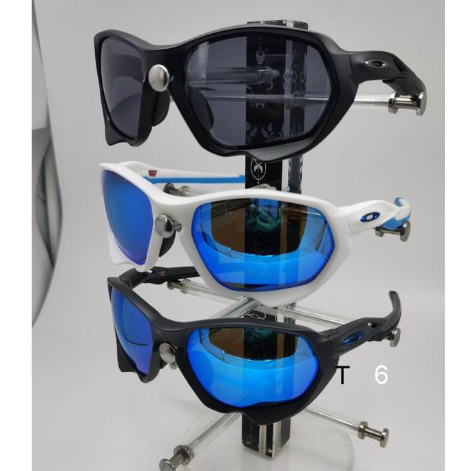 Oakley 072 e