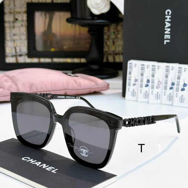 Chanel Z1262E 63 13  145 a