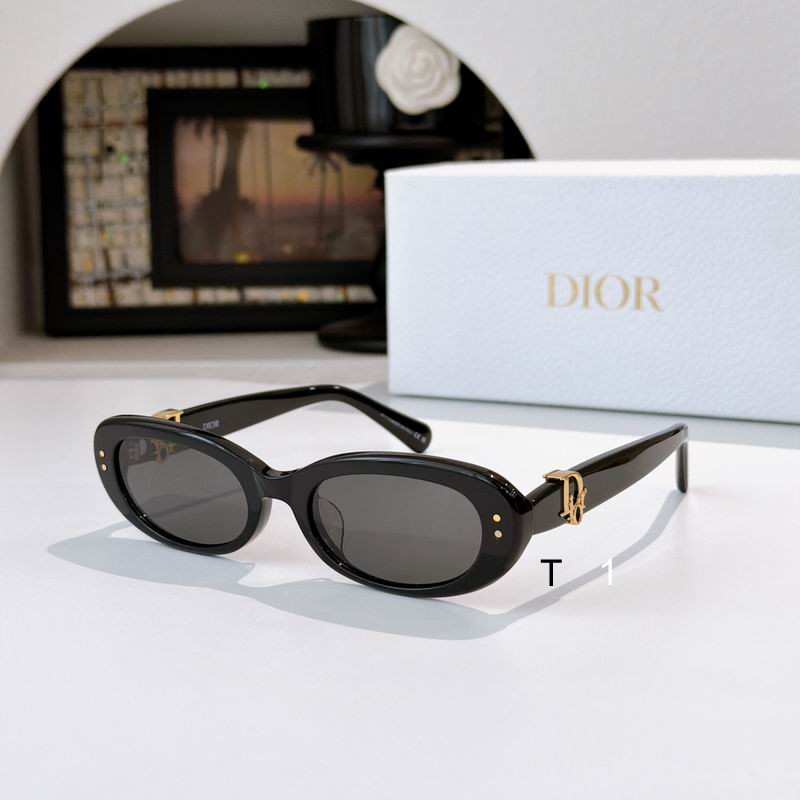 Dior SMU 53 22-135 a