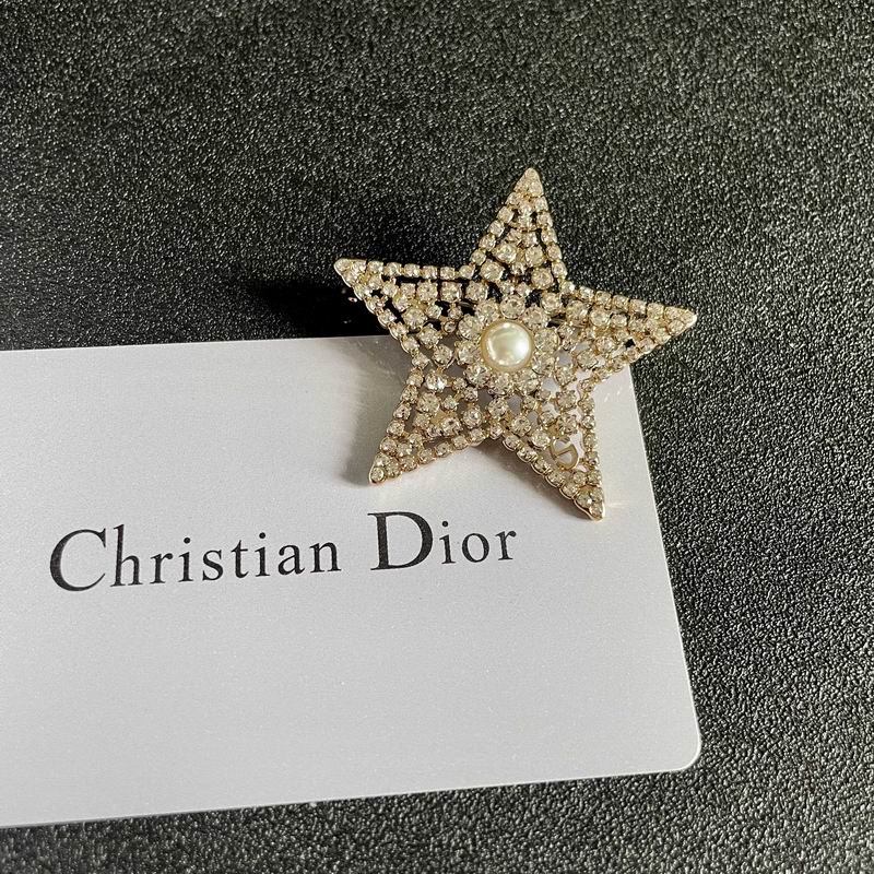 Dior Brooch 08yxs02