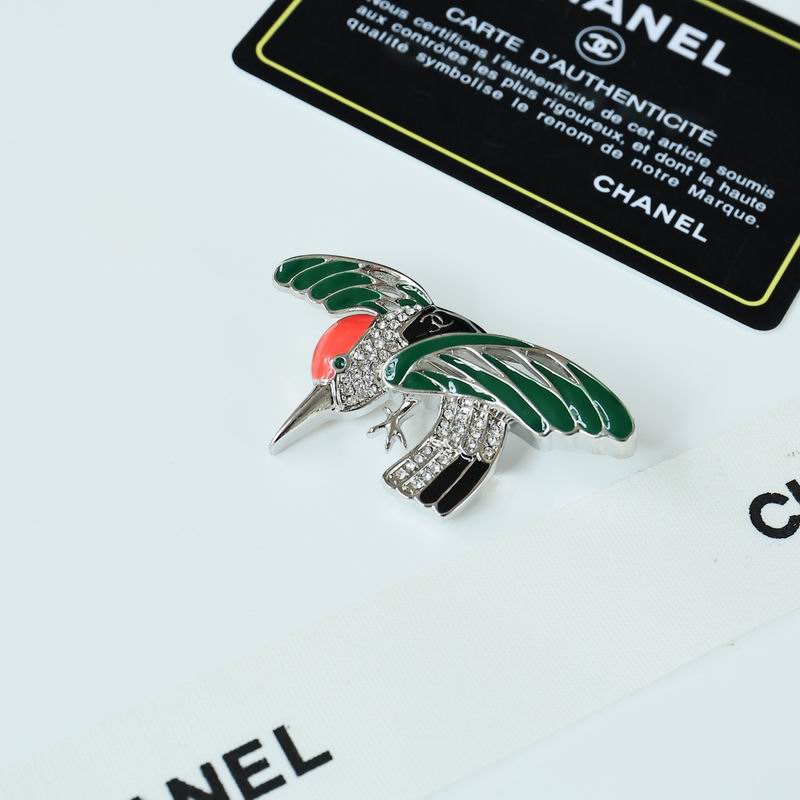 Chanel Brooch 07yxs70