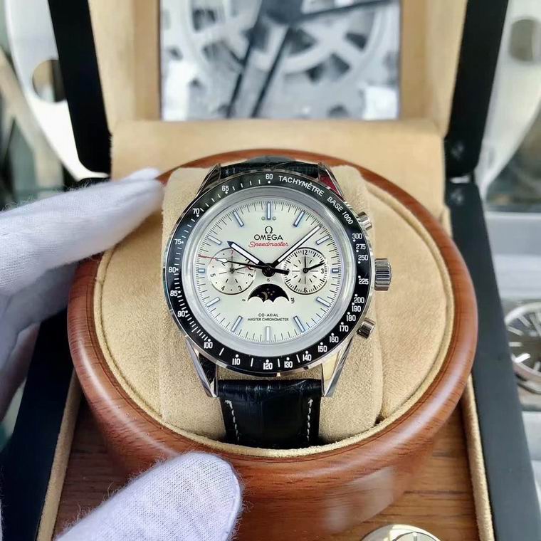 Omega men 42mm M21